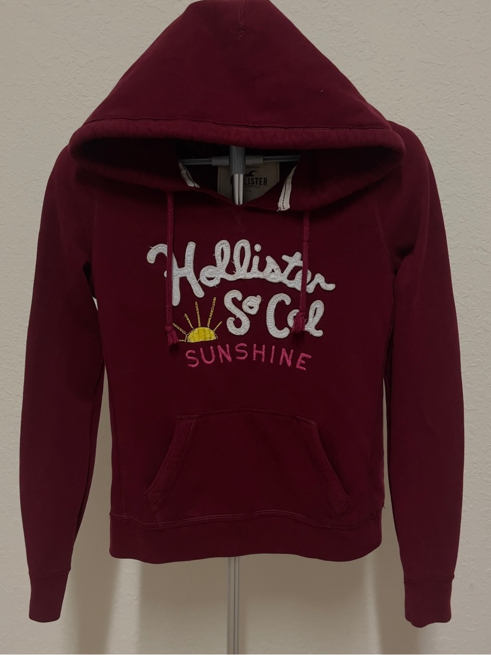 Vintage Y2K Hollister Burgundy Hoodie Sweatshirt Embroidered Sunshine Graphic